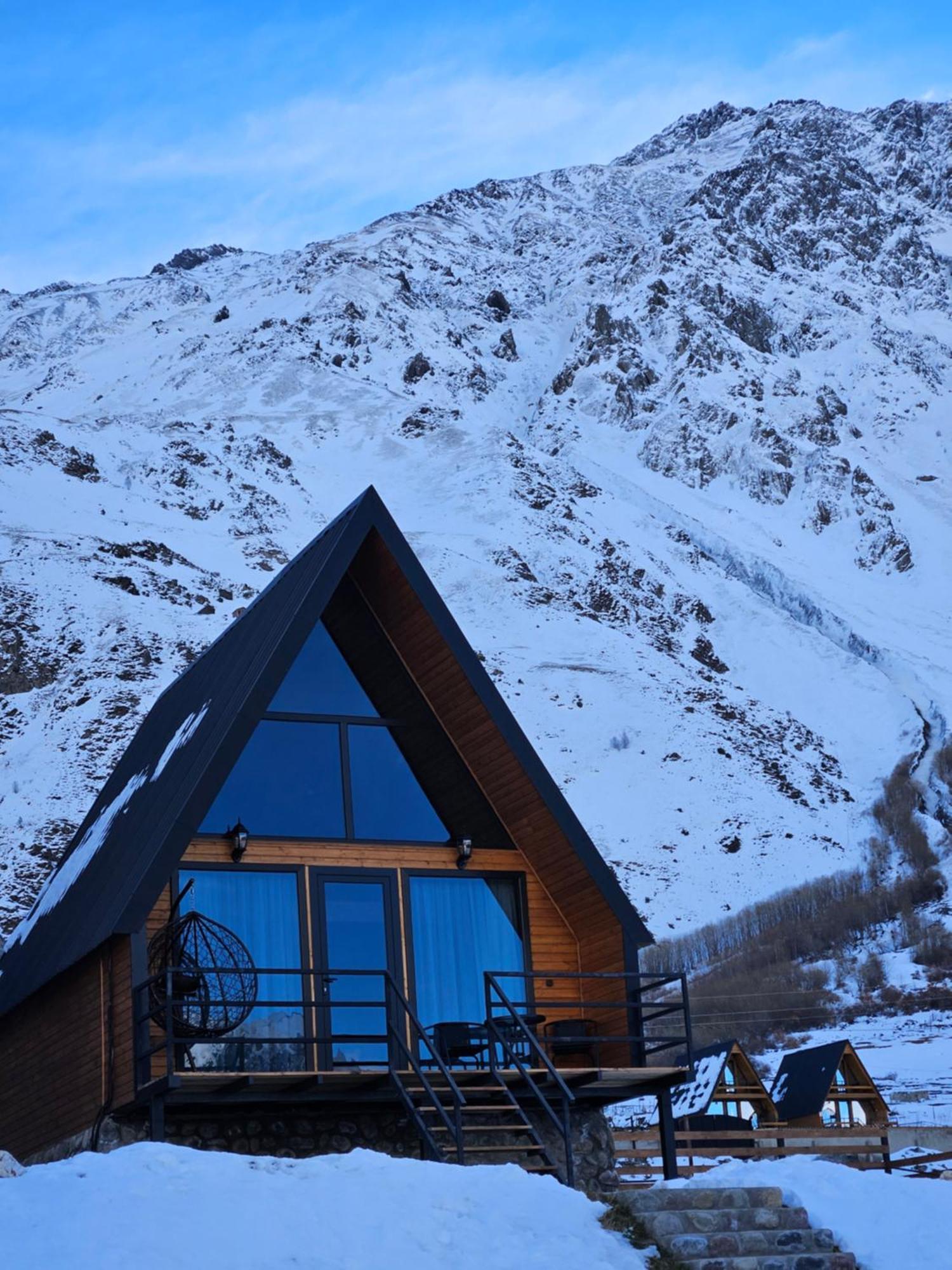 Misty Rocks Kazbegi Apartment ภายนอก รูปภาพ